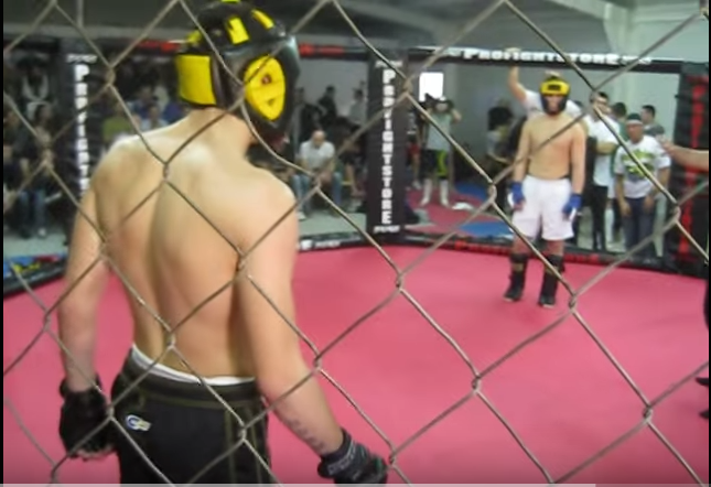 Prisetimo se prve borbe Ahmeda Vile i Tilena Kolariča! (VIDEO)
