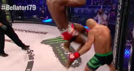 Pogledajte brutalan nokaut letećim koleno sa Bellator179! (VIDEO)