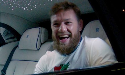 Pogledajte limuzinu sa zvezdanim nebom kojom će McGregor doći na meč protiv Khabiba Nurmagomedova (VIDEO)